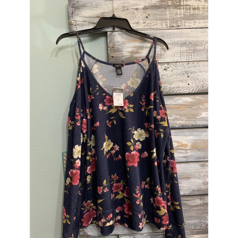 Off the shoulder long sleeve shirt